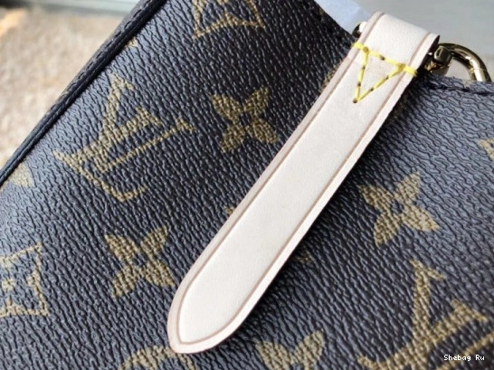 Louis Vuitton MONTAIGNE BB 0818